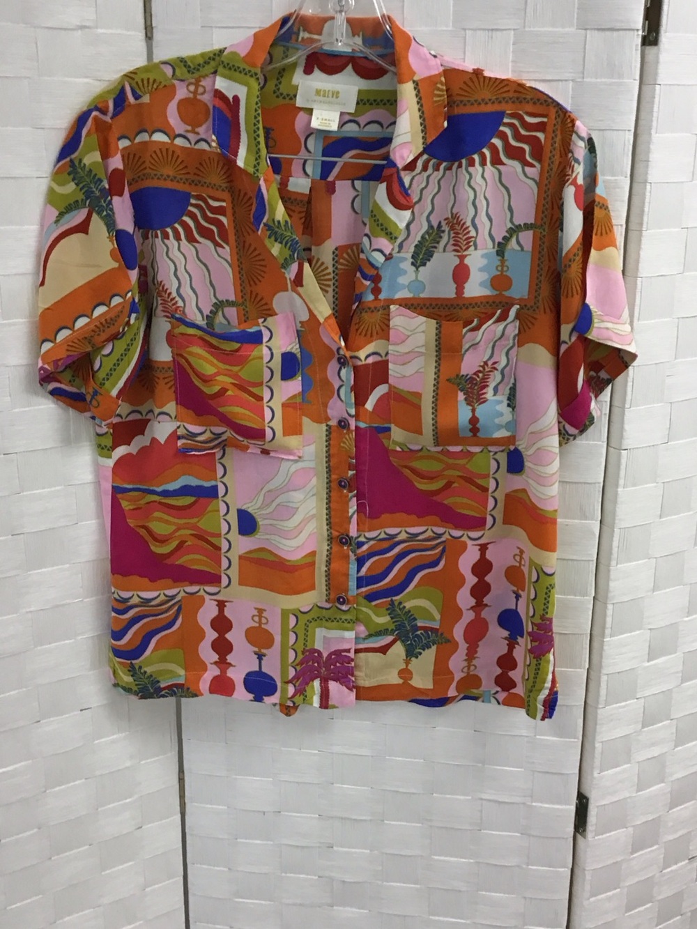 Mauve Retro Geo-Print Short Sleeve Button Front Blouse in Pink, Orange, Blue